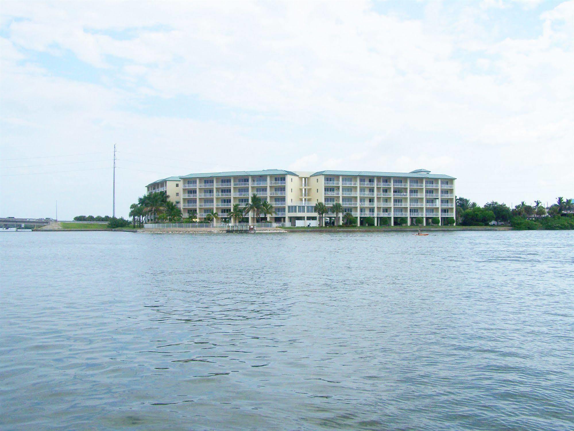 Boca Ciega Resort By Travel Resort Services Сент-Питерсберг Экстерьер фото